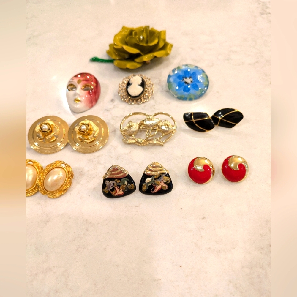 Elegant Multicolor Women's Jewelry Set Of 10